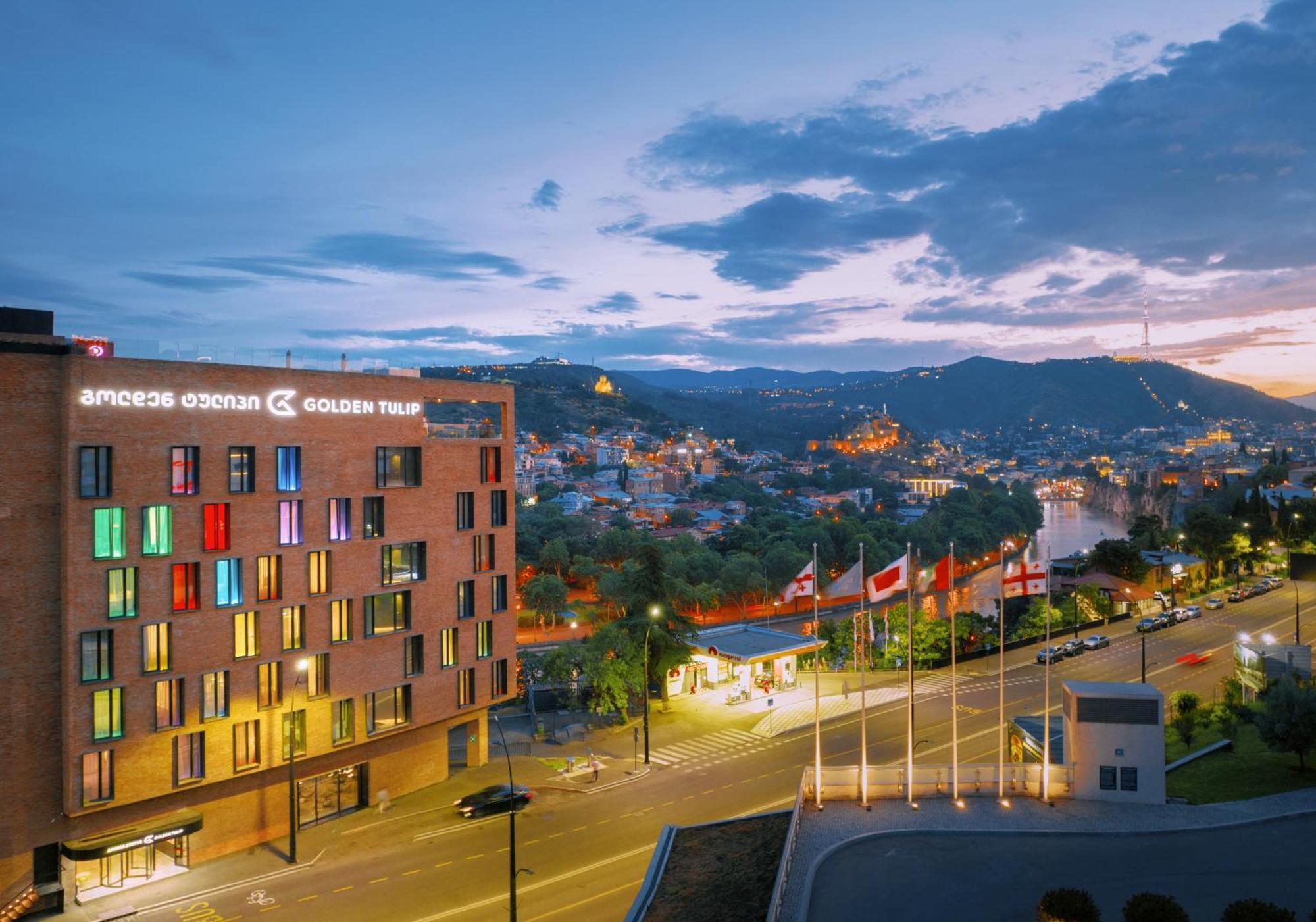 Golden Tulip Design Tbilisi Hotel Ngoại thất bức ảnh